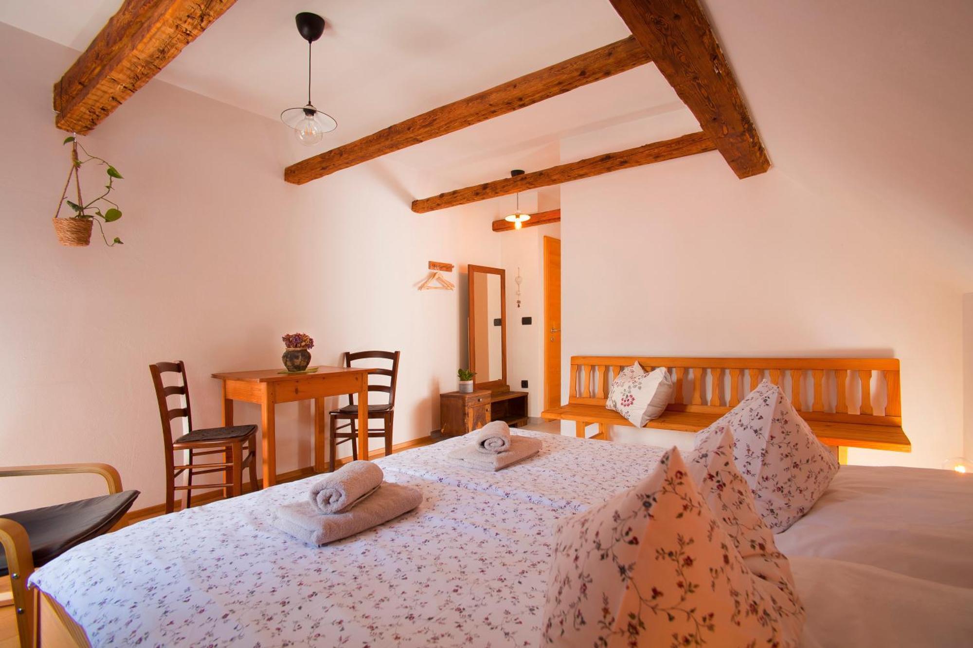 Juvanova Hous - Rooms Luce Exterior photo